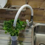 RAV Slezák - AMUR - Dřezová baterie s flexibilním ramínkem, Chrom/Bílá, 3,8" AM719.0/10B