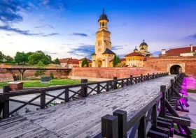 ENJOY Puzzle Pevnost Alba Carolina, Alba-Iulia, Rumunsko