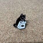 Pinarna.cz Černá kočička s pytlíkem rybiček