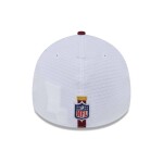 New Era Pánská kšiltovka Washington Commanders NFL 2024 Training Camp 39THIRTY Flex - Bílá Velikost: L/XL