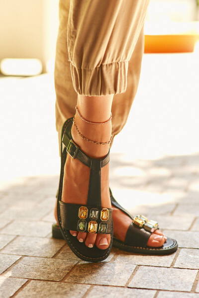 Elegantní Dámské Sandály S Ozdobnými Detaily S.Barski KV27-030 Černé 37