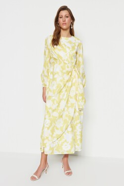 Trendyol žluté květinové vzorované večerní šaty s nařaseným lemovaným pasem