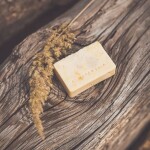 Almara Soap Přírodní mýdlo Intimní, žlutá barva, béžová barva