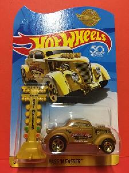 PASS ´N GASSER + semafor - Hot Wheels 50. výročí (E6-50)