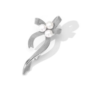 Brož se třemi sladkovodními perlami Sofia, Stříbrná Bílá