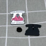 Pinarna.cz Mýval v dece - Even baddies get saddies / I ty největší frajerky občas smutněj