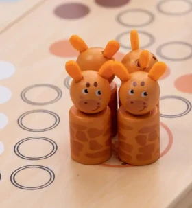 FREE2PLAY Společenská hra Člověče, nezlob se! Safari
