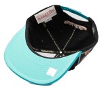 Mitchell & Ness Pánská kšiltovka Boston Celtics NBA Make Cents Snapback