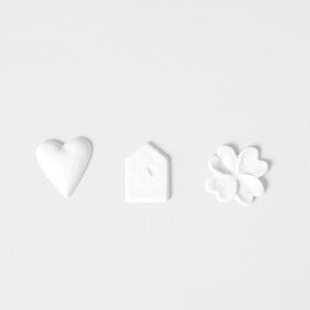 Räder Porcelánová magnetka Heart / House / Clover Srdíčko, bílá barva, porcelán