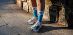 Kompresní ponožky Compressport Mid Compression Socks V2.0 - Norse Blue/White Velikost: EU 35-38