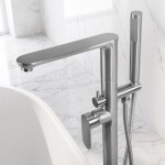 REA - Volně stojící baterie Logan Brush Nickle REA-B2222