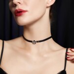 Choker náhrdelník s květem kamélie Noela, Černá 35 cm + 5 cm (prodloužení)