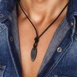 Pánský kožený náhrdelník Tangaroa - Maori amulet, Černá 67 cm