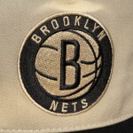 Mitchell & Ness Pánská kšiltovka Brooklyn Nets NBA Retro Roots Deadstock