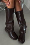 Zateplené kozačky s ohrnutým svrškem a přezkou čokoládové Fiorae 39