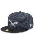 New Era Pánská kšiltovka Philadelphia Eagles NFL Throwback 2026 Salute to Service 59FIFTY Fitted Velikost: 7 3/8