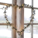 Chic Antique Svítící LED dekorace z umělého jehličí Wreath Heart, zelená barva, plast