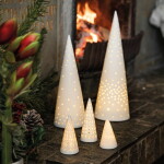 Räder LED lucerna Fir Tree 11 cm, bílá barva, porcelán