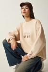 Happiness İstanbul Women's Cream Heart Embroidered Raising Sweatshirt