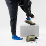 Unisex merino běžecké ponožky SMARTWOOL Run Zero Cushion Ankle Socks, Laguna Blue/Deep Navy velikost: 38-41 (M)