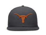 Nike Pánská kšiltovka Texas Longhorns NCAA Pro Dri-FIT Fitted Velikost: 7 3/8
