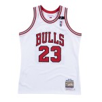Mitchell & Ness Pánský retro dres Chicago Bulls NBA Michael Jordan #23 1991-92 Velikost: M