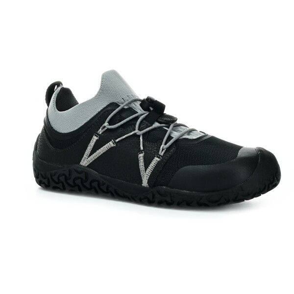 Reima Vaellus Black